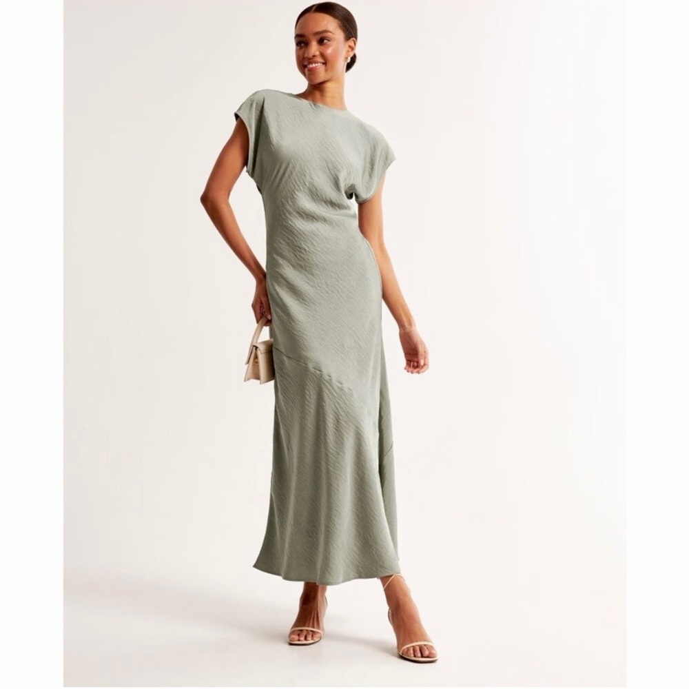 Abercrombie & Fitch Light Green Maxi Dress